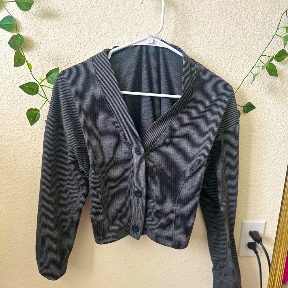 Colsie grey cardigan